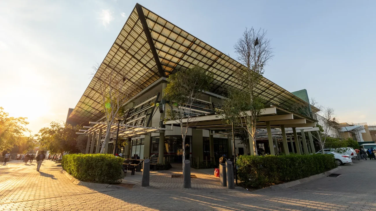 massive mall for alex